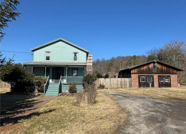 Property at 299 N 1st St, White Twp - Ind, PA 15701, 3 beds, 1 bath