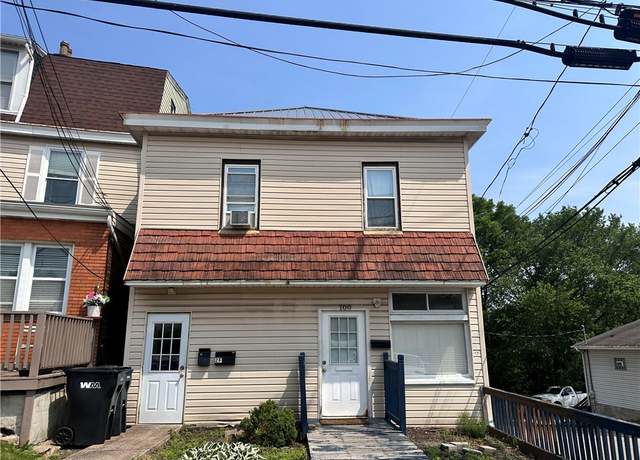 Property at 100 Center Ave, West View, PA 15229, 3 beds, 3.5 baths