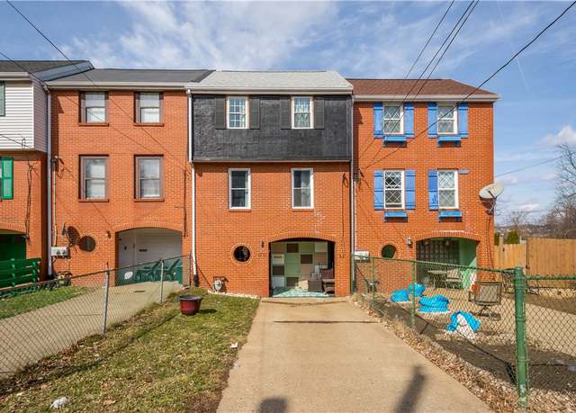 Property at 1731 Cliff St, Hill District, PA 15219, 3 beds, 1.5 baths