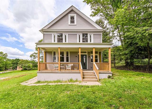 Property at 322 Crane Ave Rear, Beechview, PA 15216, 4 beds, 2.5 baths