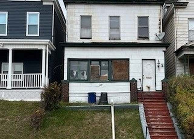 Property at 316 W Burgess St, Perry Hilltop, PA 15214, 5 beds, 1 bath