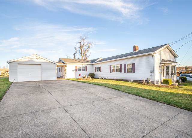 Property at 316 S Vine St, Carmichaels/cumblnd, PA 15320, 3 beds, 2.5 baths