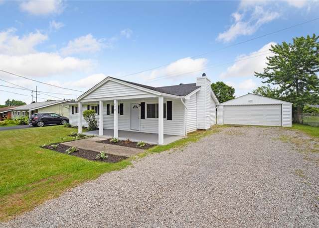 Property at 219 Sherwood Dr, Cranberry Twp, PA 16066, 4 beds, 2 baths