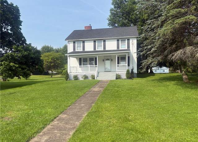 Property at 3821-3841 Evergreen Rd, Pulaski Twp - Law, PA 16140, 4 beds, 1.5 baths