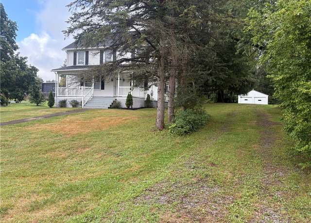 Property at 3821-3841 Evergreen Rd, Pulaski Twp - Law, PA 16140, 4 beds, 1.5 baths