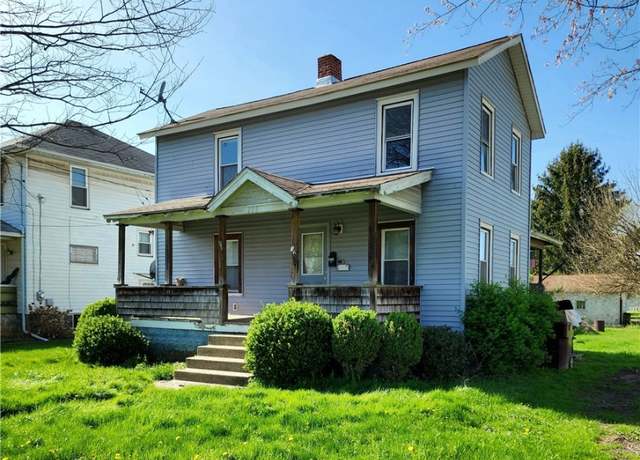 Property at 828 W Ridge Ave, Sharpsville, PA 16150, 3 beds, 1.5 baths