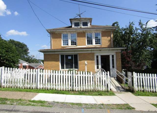 Property at 501 6th Ave, Carnegie, PA 15106, 3 beds, 2 baths