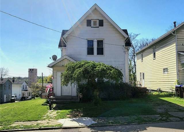 Property at 543 N Oakland Ave, Sharon, PA 16146, 3 beds, 1.5 baths