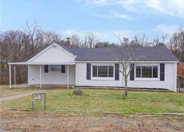 Property at 216 Roberts Rd, Plum Boro, PA 15239, 3 beds, 1 bath