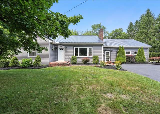 Property at 8 Stephen Dr, Neshannock Twp, PA 16105, 3 beds, 3 baths