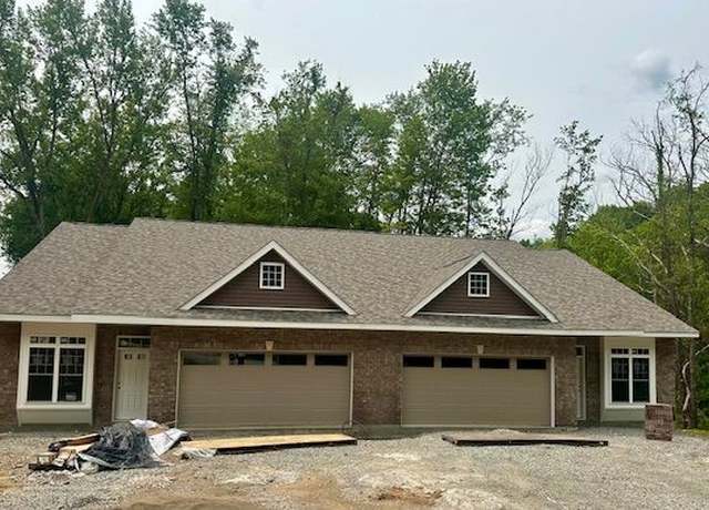 Property at 4055 Briarwood Dr, Hempfield Twp - Wml, PA 15644, 3 beds, 3 baths