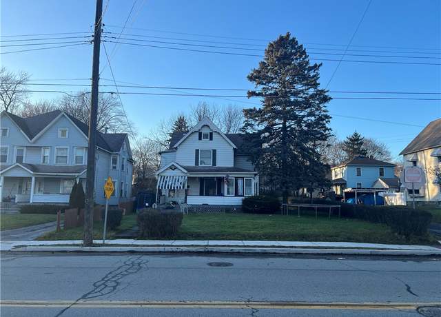 Property at 750 S Irvine Ave, Sharon, PA 16146, 4 beds, 2 baths