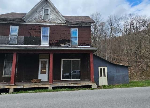 Property at 130 Water St, Hooversville Boro, PA 15936, 3 beds, 1 bath