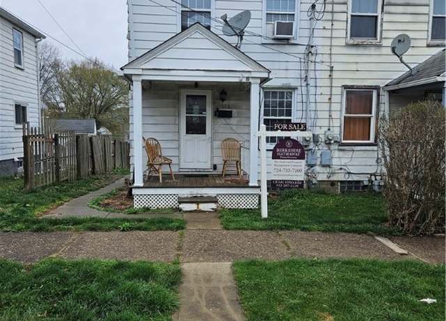 Property at 523 Farnsworth Ave, Clairton, PA 15025, 2 beds, 1 bath