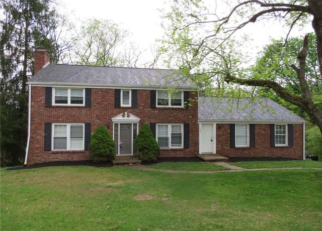 Property at 119 Snell Dr, Moon/crescent Twp, PA 15108, 5 beds, 4 baths