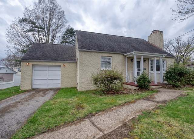 Property at 1703 N Mercer St, Neshannock Twp, PA 16105, 3 beds, 2 baths