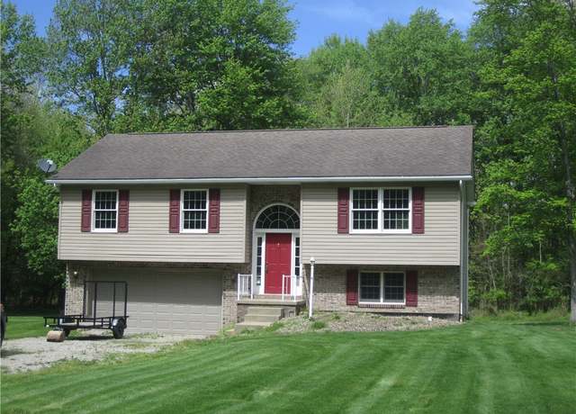 Property at 104 MAPLEWOOD AVE Maplewood Ave, Carmichaels/cumblnd, PA 15320, 3 beds, 3 baths