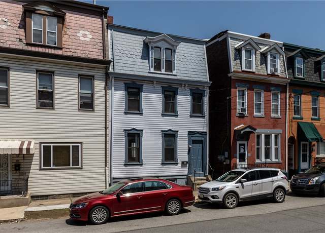 Property at 2611 Jane St, South Side, PA 15203, 3 beds, 3.5 baths