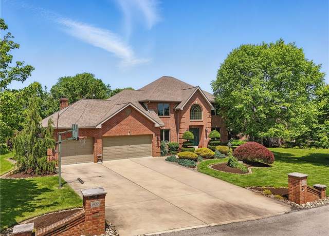 Property at 807 Rembrandt Cir, Hempfield Twp - Wml, PA 15642, 5 beds, 3.5 baths