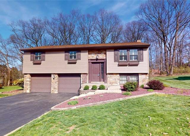 Property at 124 Braethorn Dr, Twp Of But Se, PA 16001, 3 beds, 2.5 baths