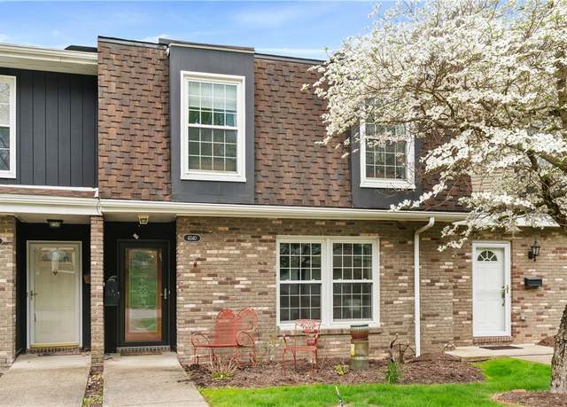 Property at 4540 Bucktail Dr, Hampton, PA 15101, 3 beds, 3 baths
