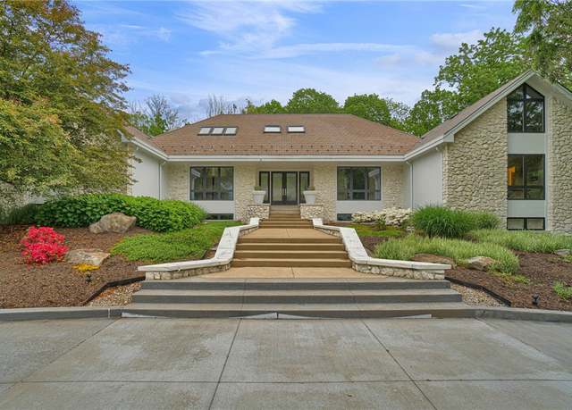 Property at 1240 Turnberry Dr, Upper St. Clair, PA 15241, 4 beds, 6 baths
