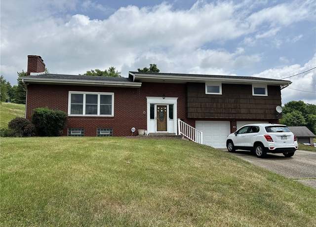 Property at 93 Willowbrook Ln, N Franklin Twp, PA 15301, 3 beds, 1.5 baths