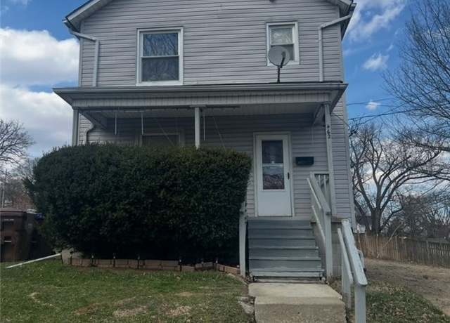 Property at 462 Lorain St, Sharon, PA 16146, 3 beds, 1 bath