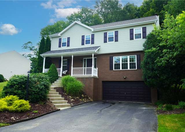 Property at 616 Warwick Ln, Cranberry Twp, PA 16066, 4 beds, 2.5 baths