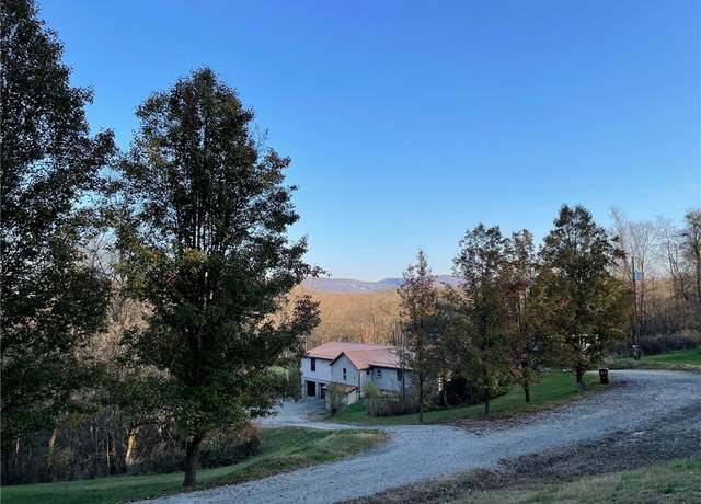 Property at 4199 Morgantown Rd, Springhill Twp, PA 15478, 5 beds, 3 baths