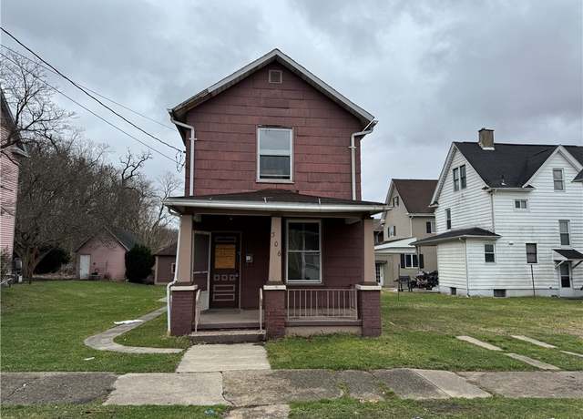Property at 306 N Lafayette St, New Castle/7th, PA 16102, 3 beds, 1 bath