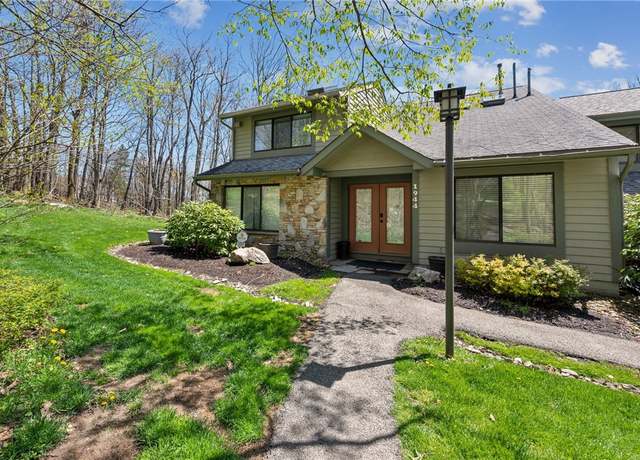Property at 1944 South Ridge Way, Hidden Valley, PA 15502, 4 beds, 4 baths