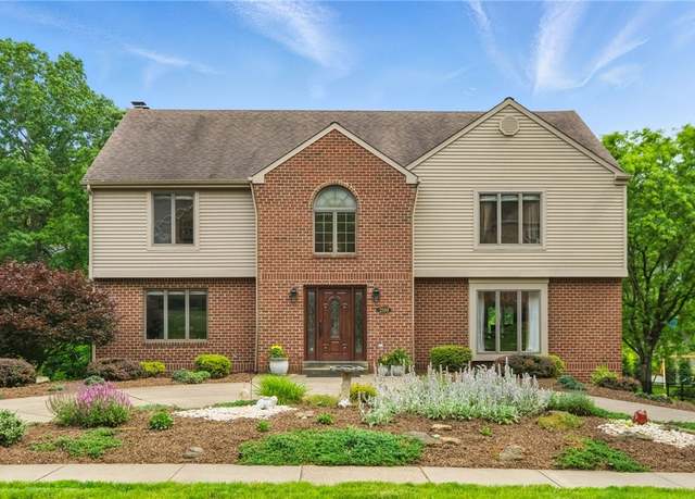 Property at 2599 Rossmoor Dr, Upper St. Clair, PA 15241, 4 beds, 3 baths