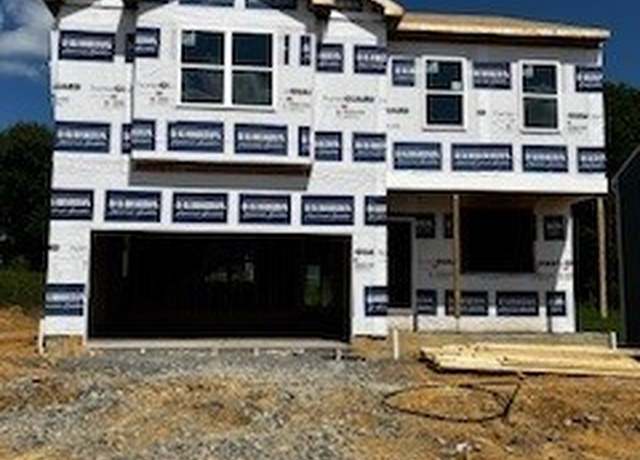 Property at 350 Leslie Farms Dr, Connoquenessing Boro, PA 16033, 4 beds, 2.5 baths