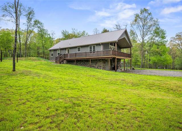 Property at 7191 Loleta Rd, East-other Area, PA 15860, 2 beds, 3 baths