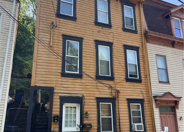 Property at 38 Rostock St, Spring Hill, PA 15212, 4 beds, 2.5 baths
