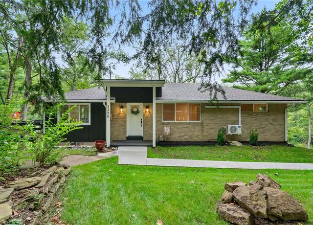 Property at 3326 New England Rd, West Mifflin, PA 15122, 4 beds, 2.5 baths
