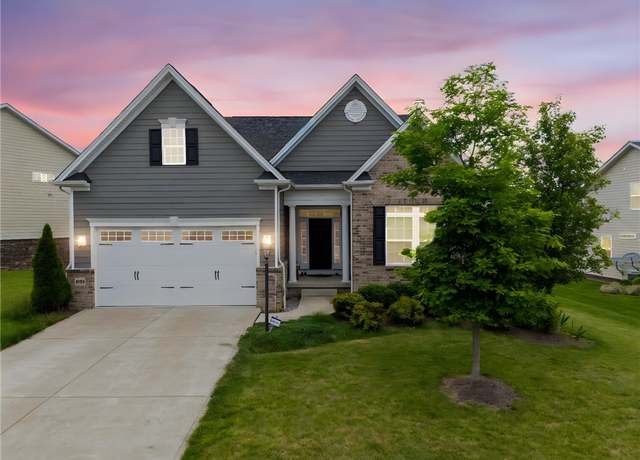 Property at 1409 Diamond Ct, Upper St. Clair, PA 15241, 5 beds, 4 baths