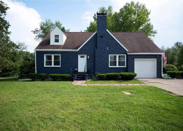 Property at 3715 Tuscarawas Rd, Brighton Twp, PA 15009, 4 beds, 2 baths