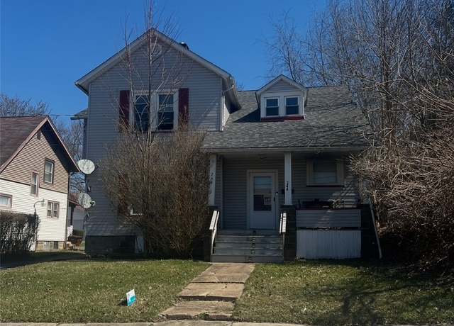 Property at 244 N Oakland Ave, Sharon, PA 16146, 3 beds, 1 bath