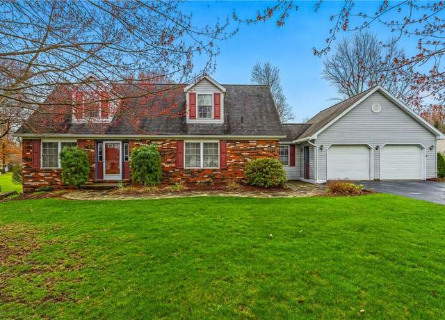 Property at 19 Blossom Ct, Coolspring Twp, PA 16137, 3 beds, 2.5 baths