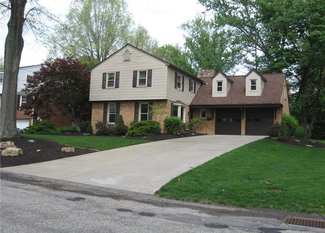 Property at 1333 Plantation Dr, Bethel Park, PA 15102, 5 beds, 2.5 baths