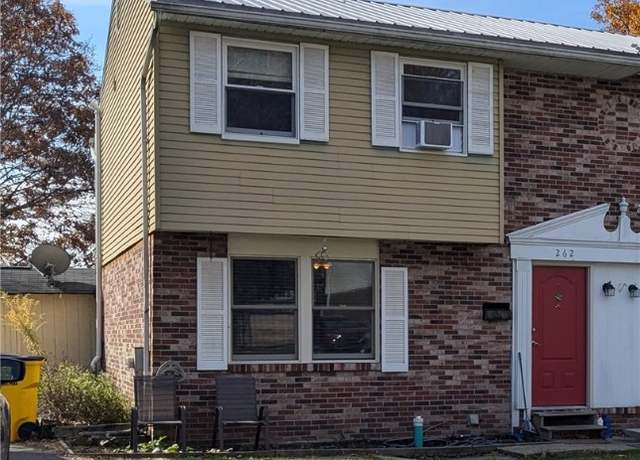 Property at 262 Marietta Dr, Richland School District, PA 15904, 3 beds, 1.5 baths