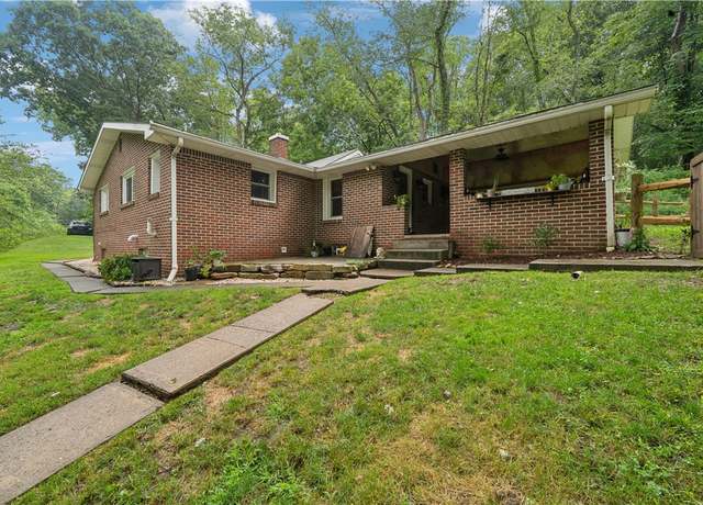 Property at 2040 Spooky Hollow Rd, Lower Burrell, PA 15068, 2 beds, 1 bath