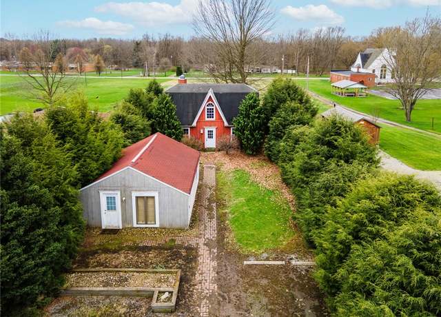 Property at 1946 State Route 208, Pulaski Twp - Law, PA 16143, 2 beds, 0.5 baths