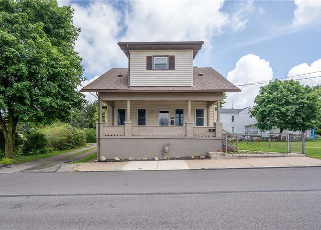 Property at 206 N Ligonier St, Derry Boro, PA 15627, 3 beds, 1.5 baths