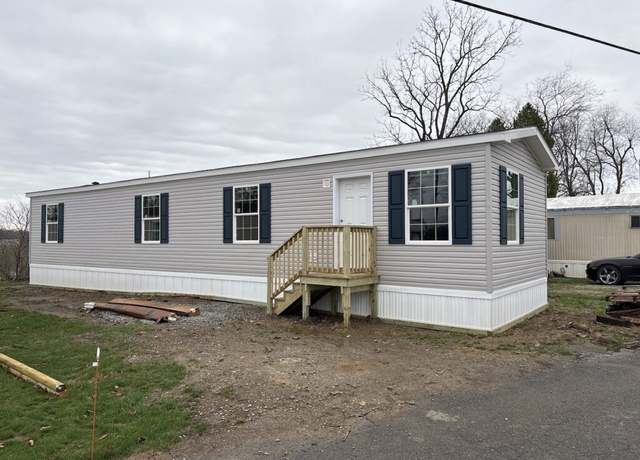 Property at 41 Skyview Dr, Oakdale, PA 15071, 2 beds, 1 bath