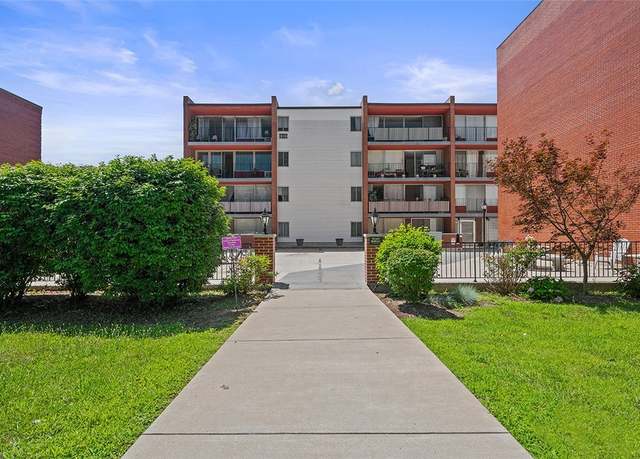 Property at 446 Hoodridge Dr #307, Castle Shannon, PA 15234, 1 bed, 1 bath