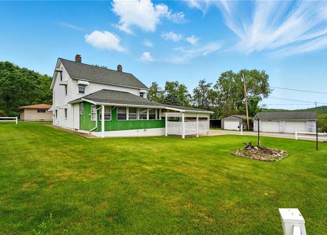 Property at 1104 Eisenhower Dr, West Deer, PA 15076, 4 beds, 2.5 baths