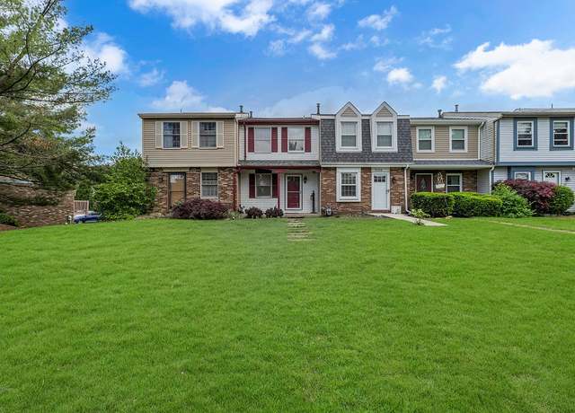 Property at 7102 Lafayette Sq, Hopewell Twp - Bea, PA 15001, 2 beds, 1.5 baths